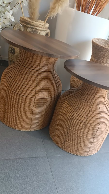 طقم سكملات قش قطعتين دائرة خشبي